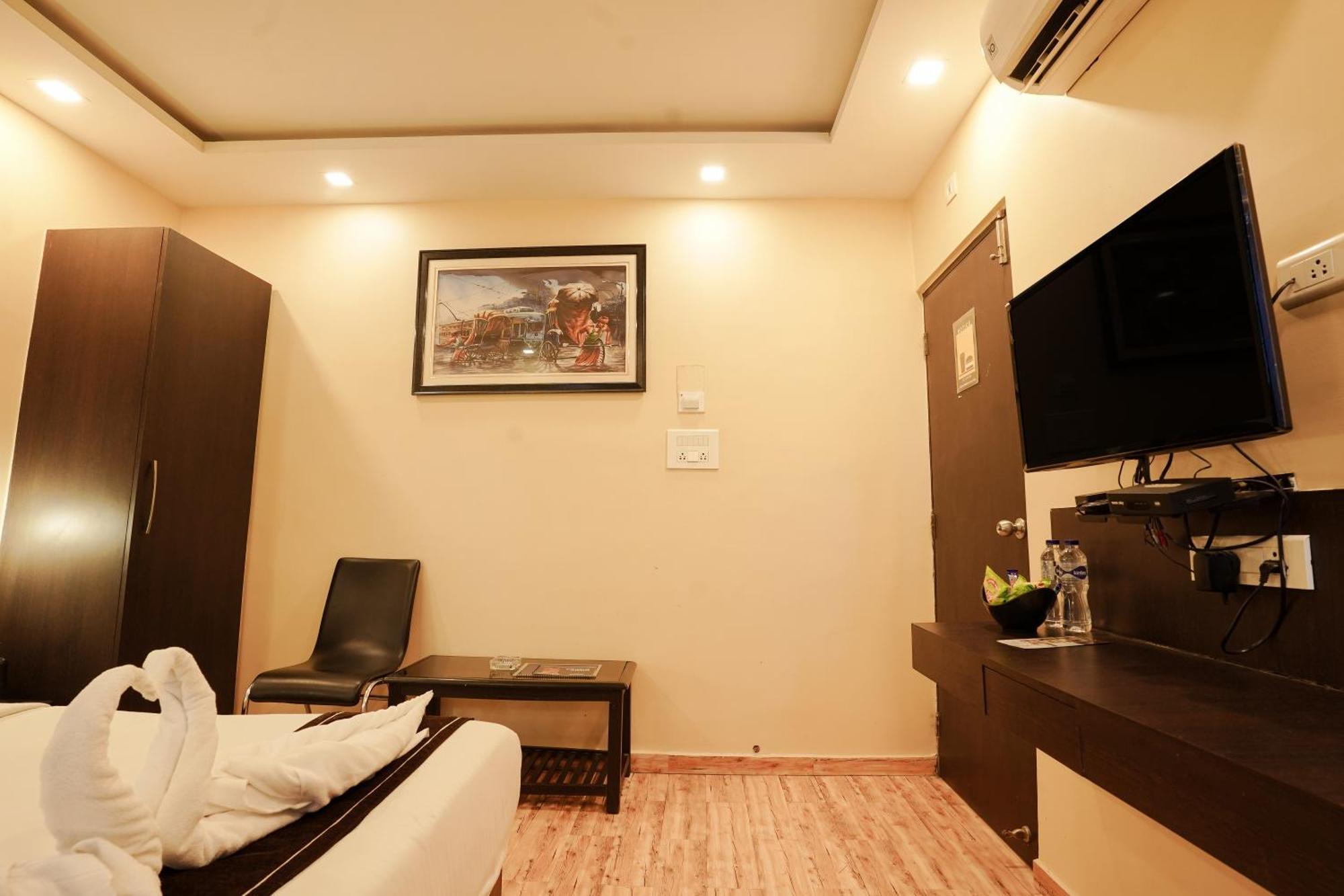 כלכותה Hotel Sheldon International Near Science City מראה חיצוני תמונה
