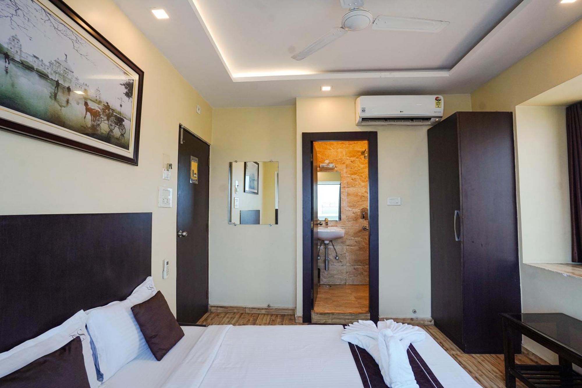 כלכותה Hotel Sheldon International Near Science City מראה חיצוני תמונה