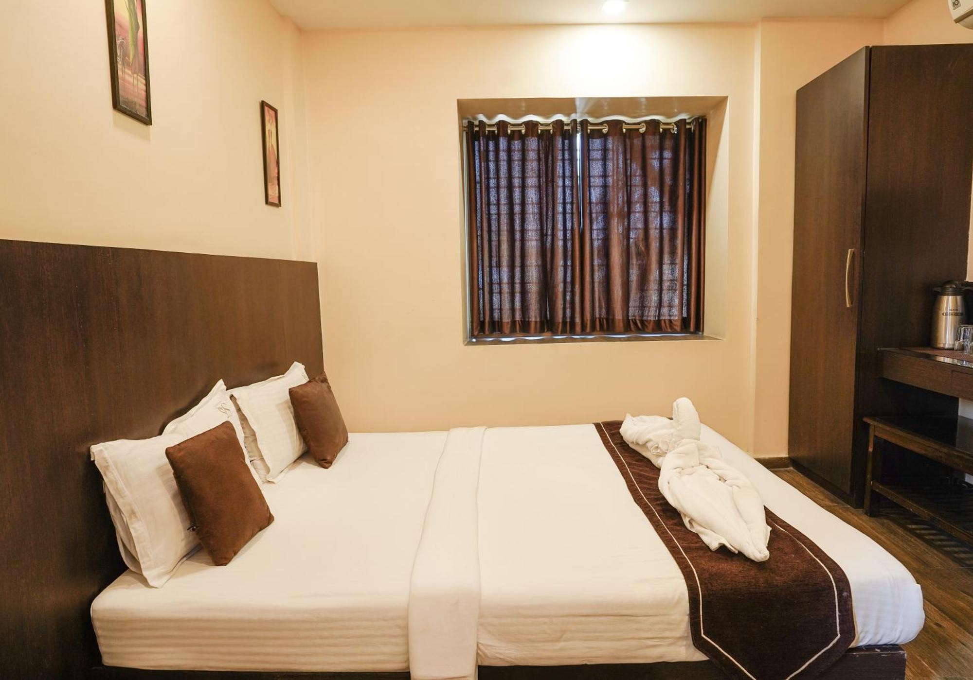 כלכותה Hotel Sheldon International Near Science City מראה חיצוני תמונה