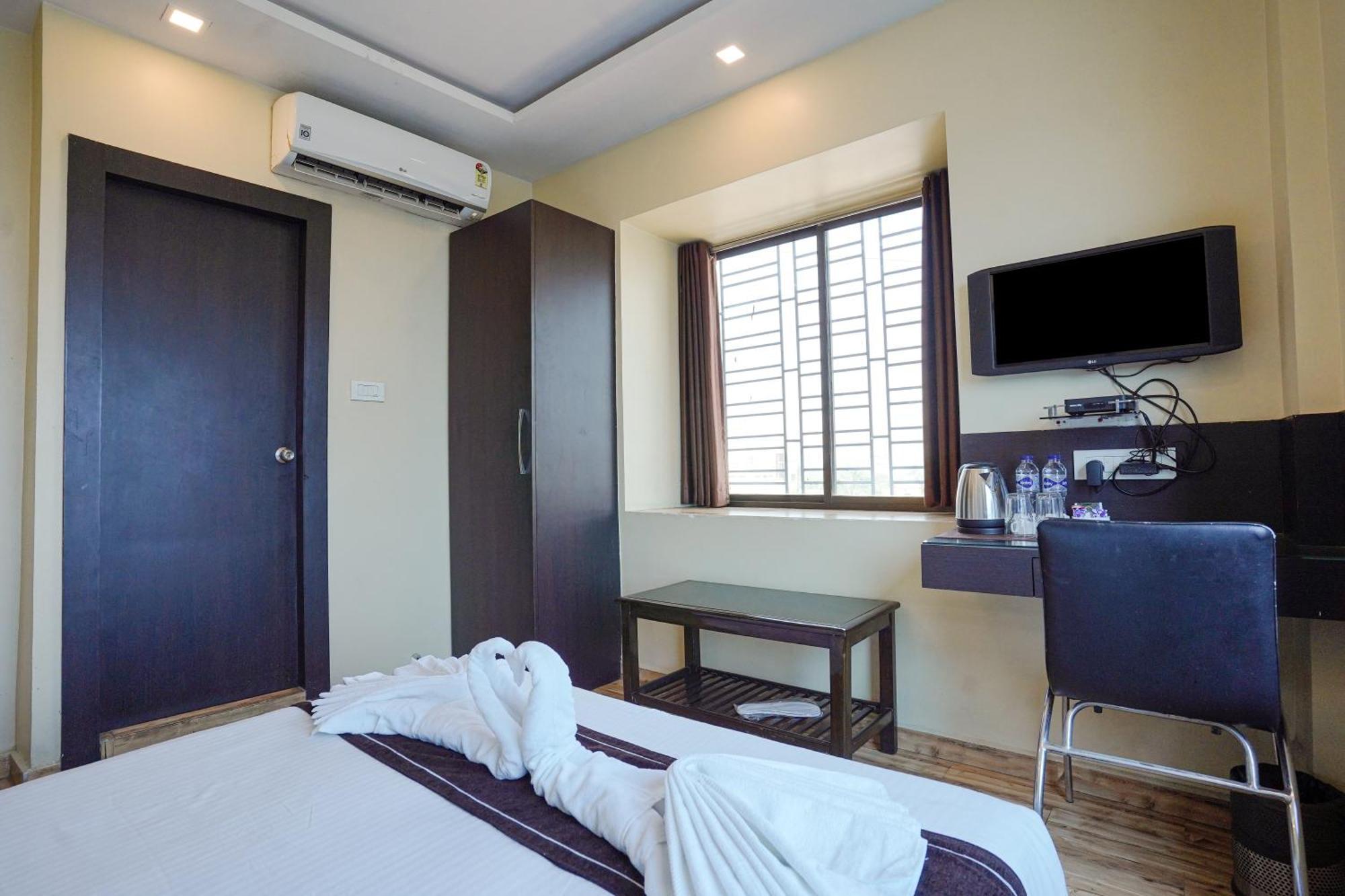 כלכותה Hotel Sheldon International Near Science City מראה חיצוני תמונה